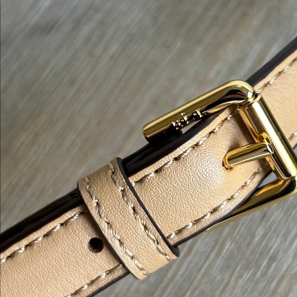 Lauren Ralph Lauren Women's Dryden Caley Mini Cross Body Saddle Style Bag Tan - Picture 17 of 17